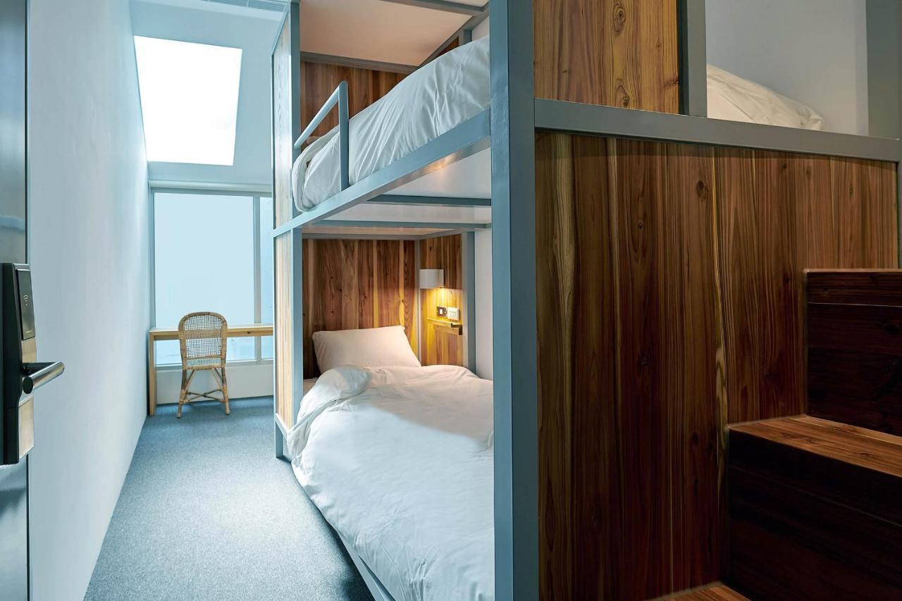Star Hostel Taichung Parklane Zewnętrze zdjęcie